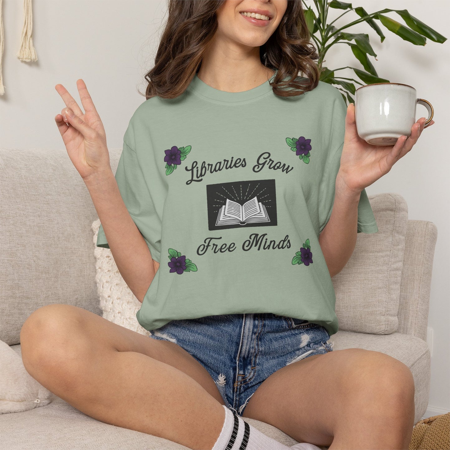 Libraries Grow Free Minds Shirt | Vintage Library Floral Tee